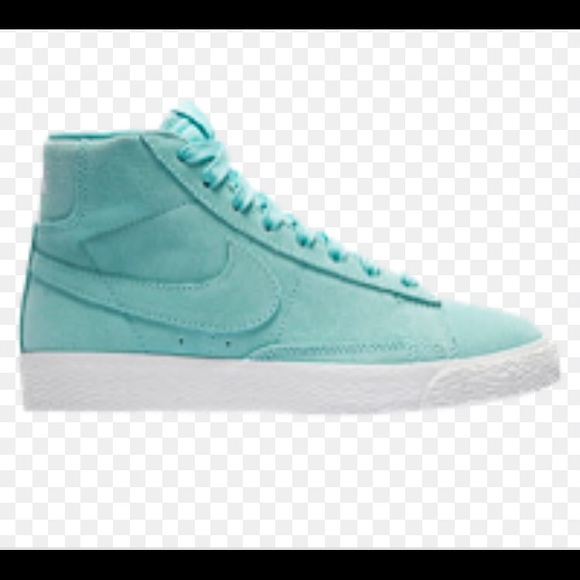 Nike Shoes - New Nike Blazer Sneakers